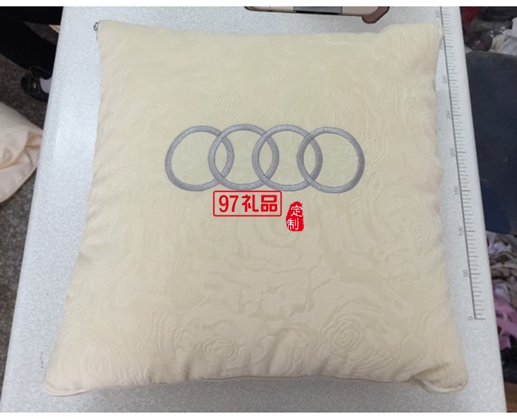 汽車(chē)行業(yè)定制案例  汽車(chē)抱枕四件套  可定制LOGO