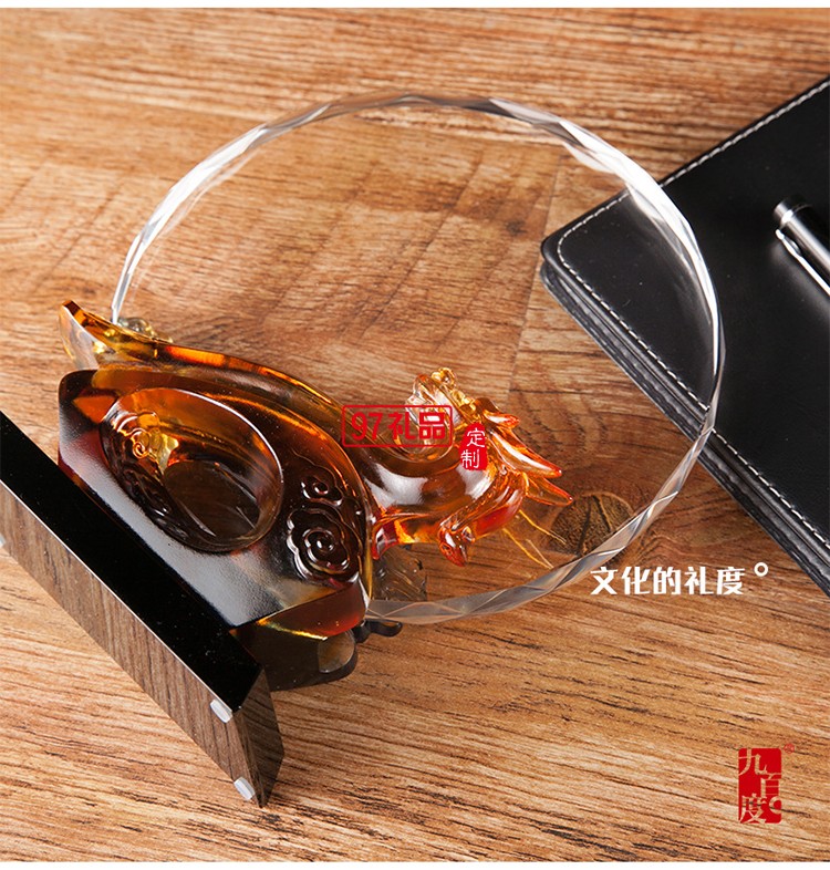 創(chuàng)意祥龍如意造型水晶琉璃獎(jiǎng)牌