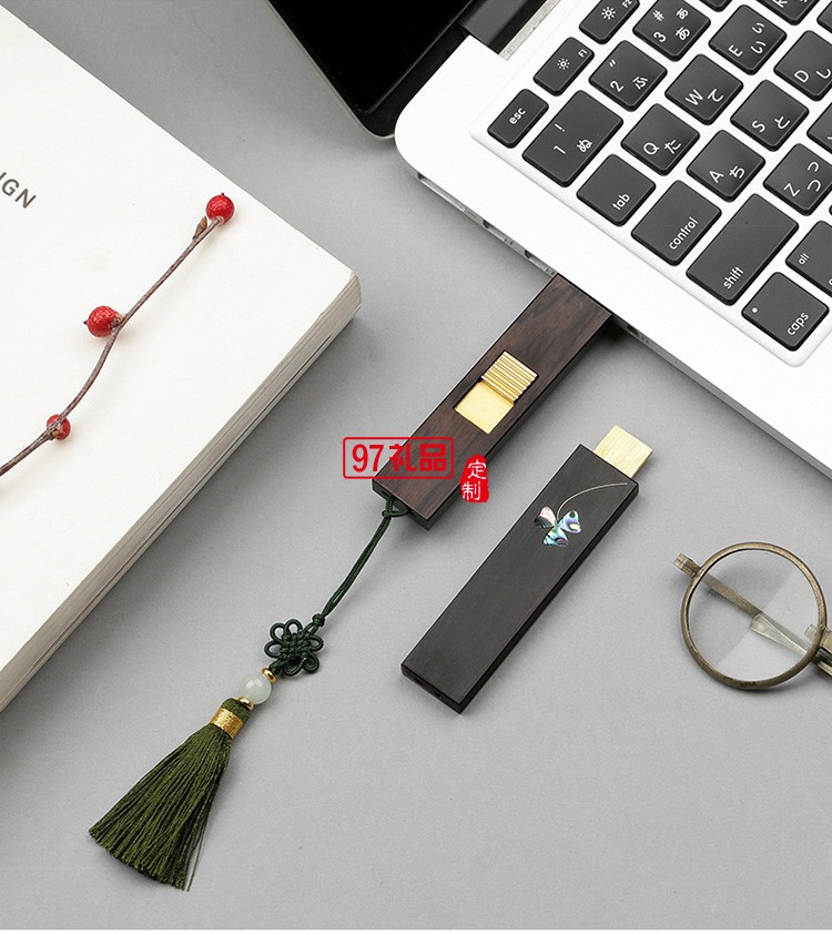 創(chuàng)意中國(guó)風(fēng)古風(fēng)紅木質(zhì)U盤(pán) 車載告高速定制刻字