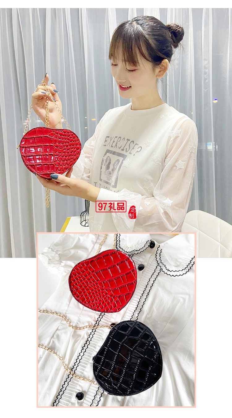 新款鱷魚(yú)紋心形鏈條斜挎口紅包迷你果凍色小包外貿(mào)禮品包