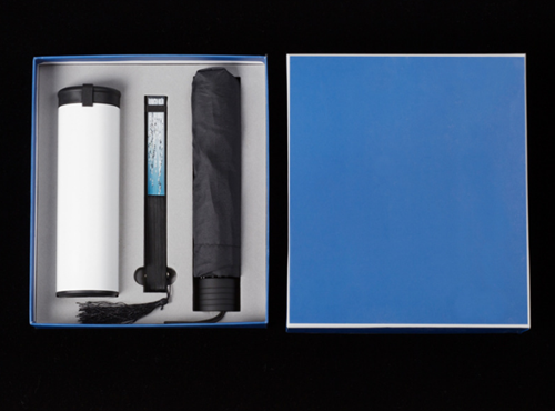 企業(yè)送員工選擇什么樣定制禮品好?有什么技巧