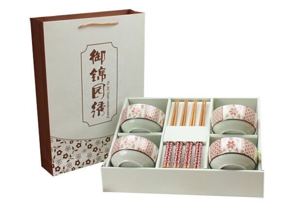 員工福利禮品送什么?定制禮盒提升團(tuán)隊(duì)歸屬感